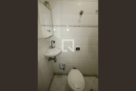 Banheiro de serviço de apartamento à venda com 4 quartos, 112m² em Sion, Belo Horizonte