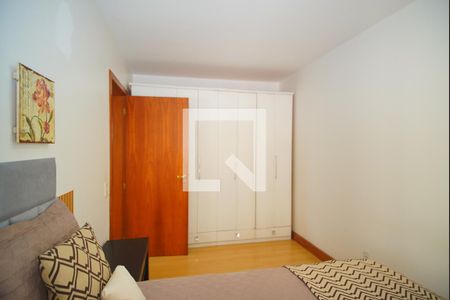 Quarto 1 de apartamento para alugar com 2 quartos, 70m² em Boa Vista, Porto Alegre