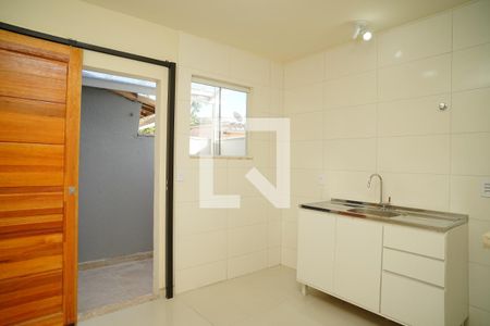 Cozinha de casa para alugar com 1 quarto, 25m² em Itaipuaçu, Maricá