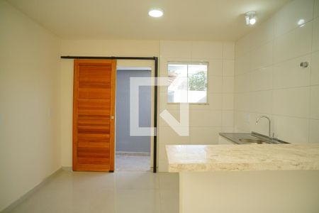 Cozinha de casa para alugar com 1 quarto, 25m² em Itaipuaçu, Maricá