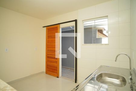 Cozinha de casa para alugar com 1 quarto, 25m² em Itaipuaçu, Maricá
