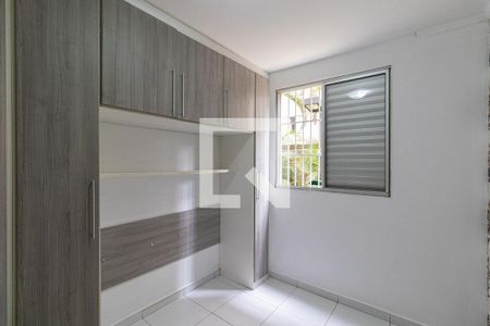Quarto 1 de apartamento para alugar com 2 quartos, 47m² em Jardim Santa Teresinha, São Paulo