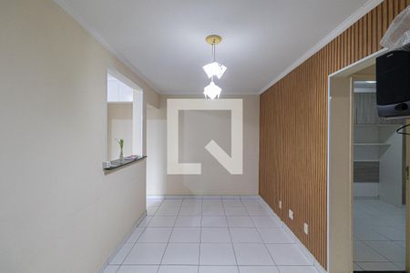 Sala/Cozinha/Área de Serviço  de apartamento para alugar com 2 quartos, 47m² em Jardim Santa Teresinha, São Paulo