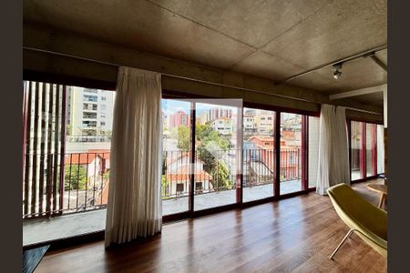 Sala de apartamento à venda com 1 quarto, 95m² em Jardim das Bandeiras, São Paulo