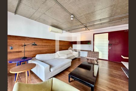 Sala de apartamento à venda com 1 quarto, 95m² em Jardim das Bandeiras, São Paulo