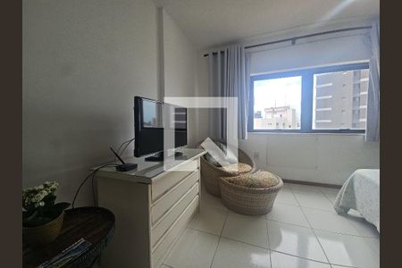 Sala/Quarto de apartamento para alugar com 1 quarto, 36m² em Graça, Salvador