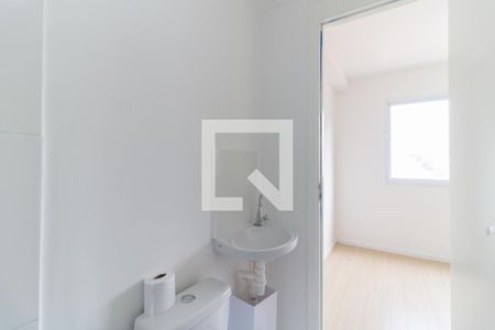 Banheiro de kitnet/studio para alugar com 1 quarto, 18m² em Vila Dom Pedro I, São Paulo