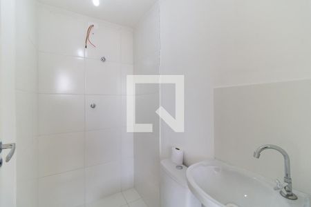 Banheiro de kitnet/studio para alugar com 1 quarto, 18m² em Vila Dom Pedro I, São Paulo