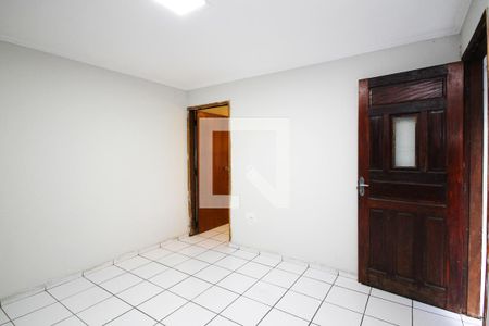 Sala de casa para alugar com 3 quartos, 90m² em Parque Jandaia, Carapicuíba