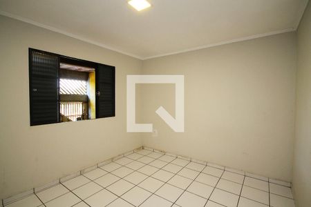 Quarto 1 de casa para alugar com 3 quartos, 90m² em Parque Jandaia, Carapicuíba