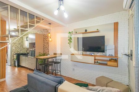 Sala de casa de condomínio à venda com 2 quartos, 45m² em Rio Branco, Canoas