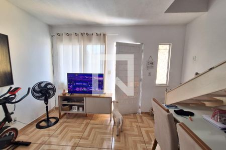 Casa para alugar com 2 quartos, 60m² em Chácaras Arcampo, Duque de Caxias