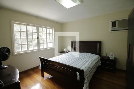 Casa de Condomínio à venda com 4 quartos, 350m² em Taquara, Rio de Janeiro