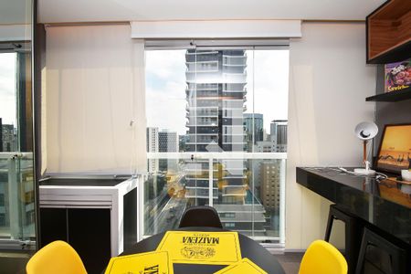 Varanda gourmet com home office de kitnet/studio à venda com 1 quarto, 27m² em Jardim Paulistano, São Paulo