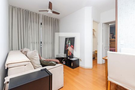 Sala de apartamento para alugar com 2 quartos, 48m² em Cidade Monções, São Paulo