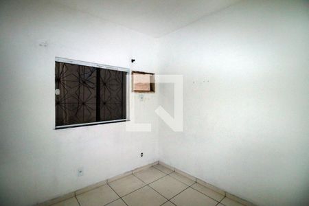 Quarto 1 de casa à venda com 2 quartos, 60m² em Irajá, Rio de Janeiro