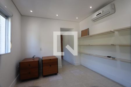 Quarto 2 de casa para alugar com 2 quartos, 130m² em Vila Graciosa, São Paulo
