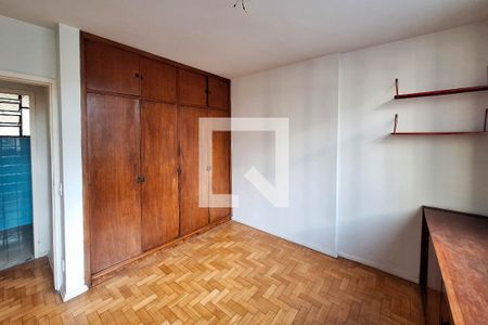 Quarto 1 de apartamento para alugar com 3 quartos, 80m² em Icaraí, Niterói