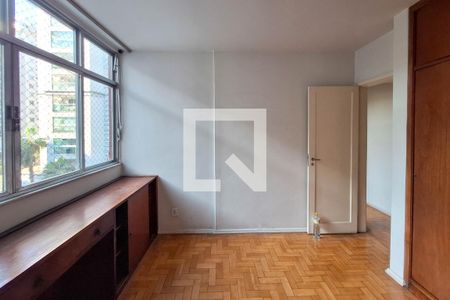 Quarto 1 de apartamento para alugar com 3 quartos, 80m² em Icaraí, Niterói