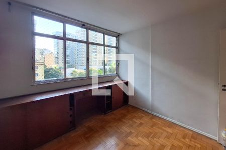 Quarto 1 de apartamento para alugar com 3 quartos, 80m² em Icaraí, Niterói