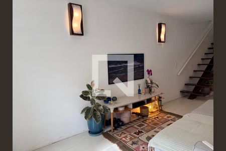 Sala de casa de condomínio à venda com 1 quarto, 120m² em Jardim das Acacias, São Paulo