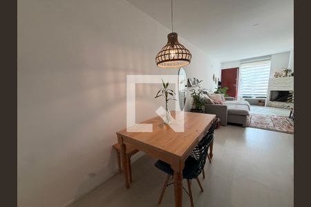 Sala de casa de condomínio à venda com 1 quarto, 120m² em Jardim das Acacias, São Paulo