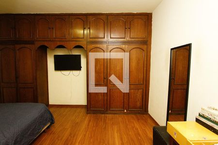 Quarto 1 - Suíte de casa à venda com 4 quartos, 370m² em Jardim America, Belo Horizonte