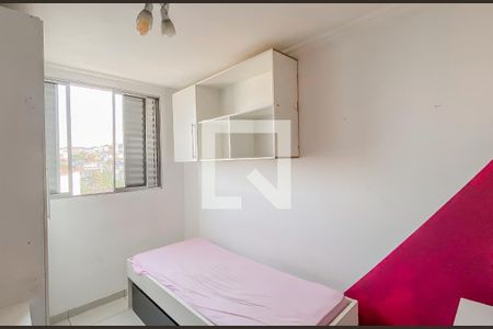 Quarto 2 de apartamento para alugar com 2 quartos, 60m² em Vila Pierina, São Paulo