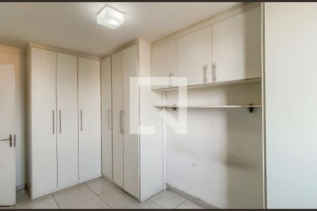 Quarto 1 de apartamento para alugar com 2 quartos, 60m² em Vila Pierina, São Paulo