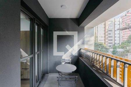 Varanda de kitnet/studio para alugar com 1 quarto, 24m² em Pinheiros, São Paulo