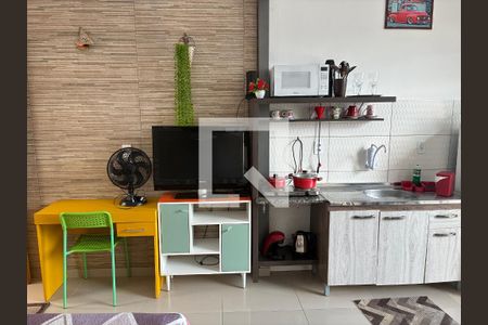 Cozinha de apartamento para alugar com 1 quarto, 22m² em Barreiros, São José