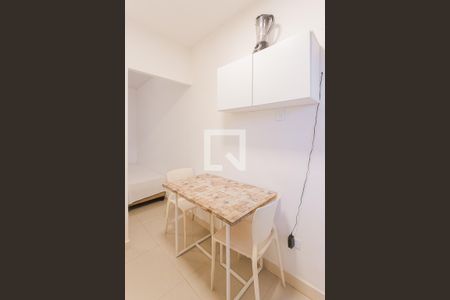 Cozinha de casa para alugar com 1 quarto, 15m² em Paraíso, São Paulo