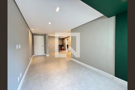 Sala de apartamento à venda com 3 quartos, 77m² em Vila Nova Conceição, São Paulo