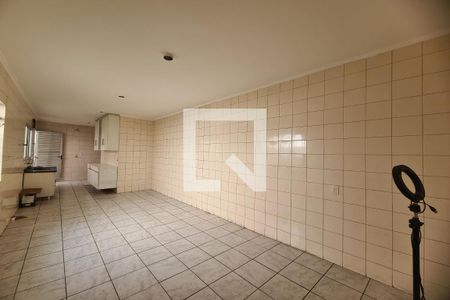 Cozinha de casa para alugar com 2 quartos, 65m² em Vila Ivone, São Paulo