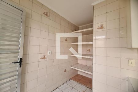 Cozinha de casa para alugar com 2 quartos, 65m² em Vila Ivone, São Paulo
