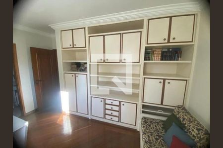 Apartamento para alugar com 4 quartos, 250m² em Moema, São Paulo