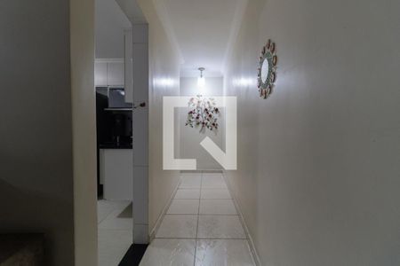 Corredor de casa à venda com 3 quartos, 276m² em Parque Bristol, São Paulo