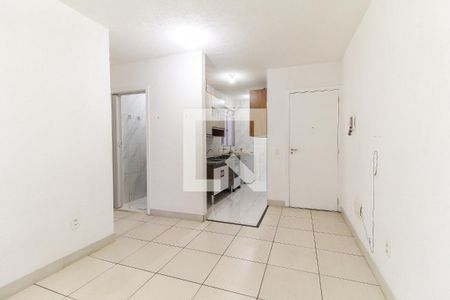 Sala de apartamento para alugar com 2 quartos, 39m² em Jardim Santa Teresinha, São Paulo