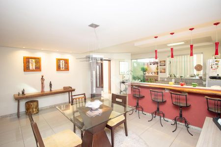 Sala de Jantar de casa à venda com 3 quartos, 300m² em Europa, Contagem