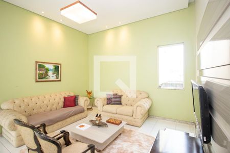 Sala de casa à venda com 3 quartos, 300m² em Europa, Contagem