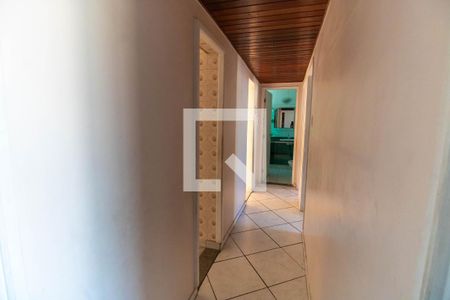 Corredor de apartamento para alugar com 2 quartos, 70m² em Bairro Santana, Niterói