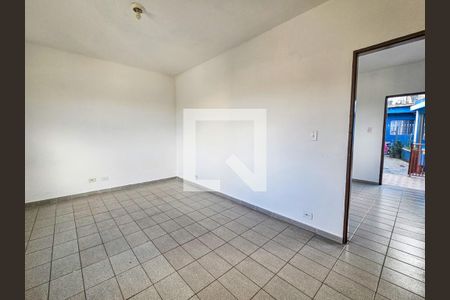 Quarto de casa para alugar com 1 quarto, 60m² em Jardim Santa Margarida, São Paulo