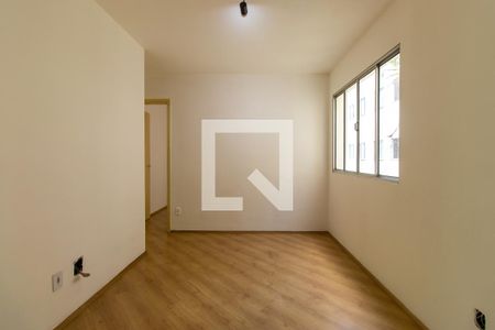 Sala de apartamento para alugar com 2 quartos, 51m² em Jardim da Gloria, Cotia