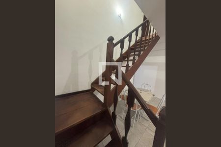 Sala de casa de condomínio para alugar com 2 quartos, 120m² em Tanque, Rio de Janeiro