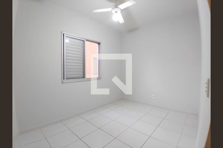 Quarto 2 de apartamento para alugar com 3 quartos, 75m² em Jardim Patricia, Uberlândia