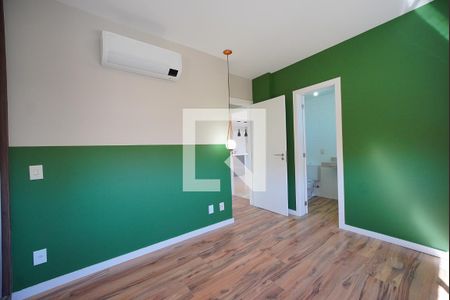 Suíte de apartamento para alugar com 2 quartos, 84m² em Itacorubi, Florianópolis