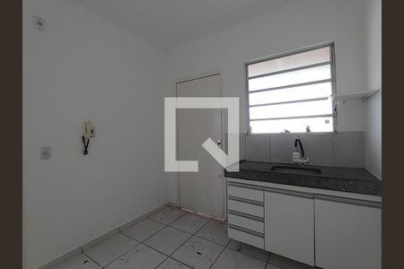 Cozinha de casa de condomínio para alugar com 3 quartos, 95m² em Gávea, Uberlândia
