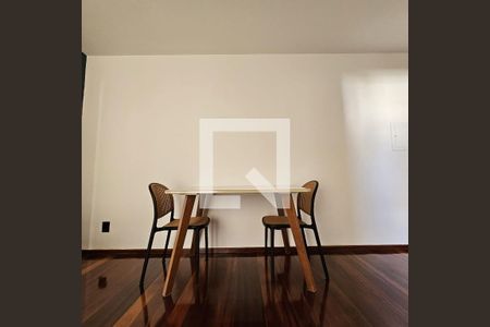 Sala de apartamento para alugar com 1 quarto, 48m² em Saraiva, Uberlândia
