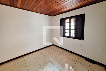 Quarto 1 de casa à venda com 3 quartos, 360m² em Piratininga, Niterói