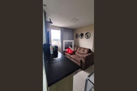 Sala 1 de apartamento à venda com 2 quartos, 46m² em Vila Carmosina, São Paulo
